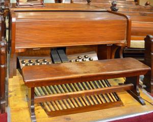 31 Organ Console