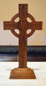 34 Table Cross